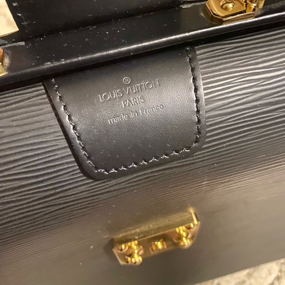 Louis Vuitton briefcase - Picture 9 of 11